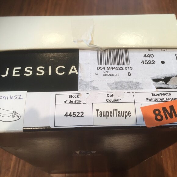 Jessica Brand 8M Taupe Faux- Suede Flats with bow (approx 1.4" heel) - Picture 5 of 8